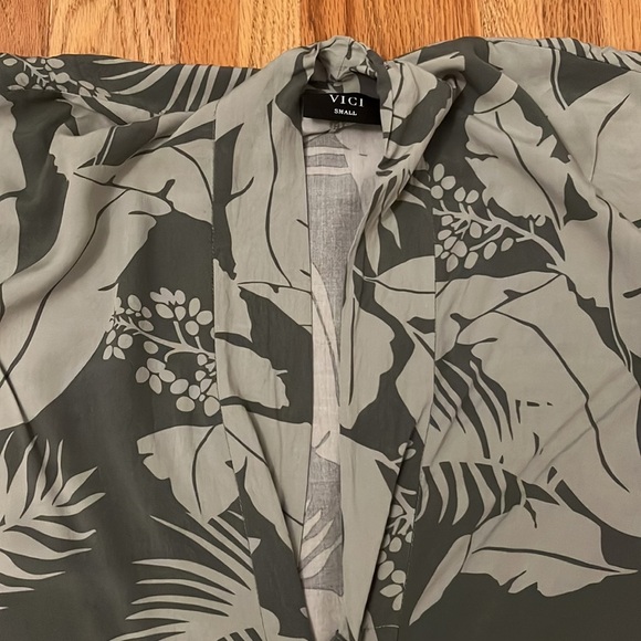 Vici Beach Coverup/Dress Palm Leaf - Picture 2 of 4